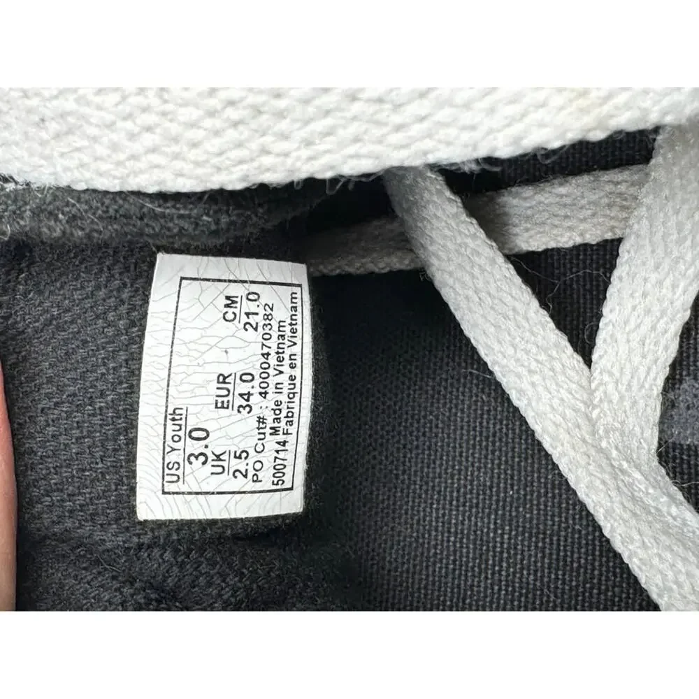 Vans Ward Low-Top Sneakers Black White Canvas Skate Shoes Casual Everyday 3Y‎
